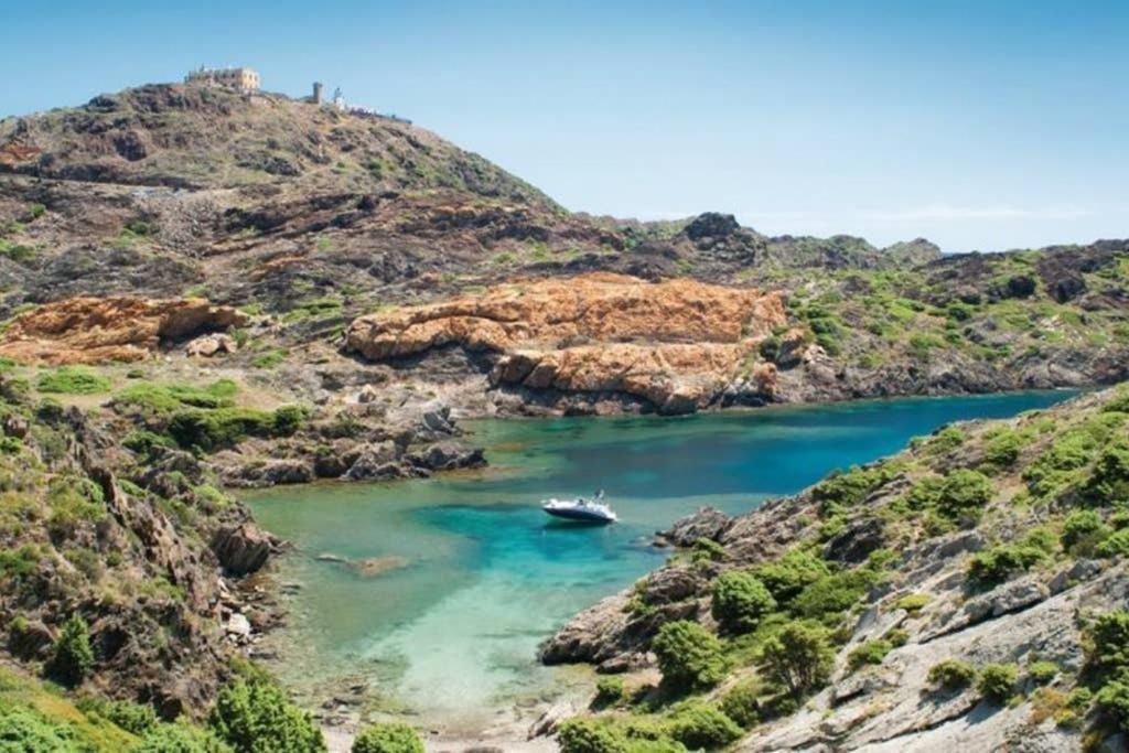 Apartamento Con Jardincito En El Centro De Cadaques Ngoại thất bức ảnh